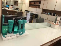 -CARR SALON