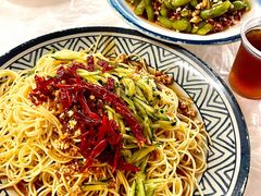 -霄汉牛三鲜湖北砂锅菜(万松园2店)