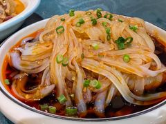 回民涼粉-乡村馕坑肉·烧烤·新疆菜·本地人更爱吃(阿勒泰首店)