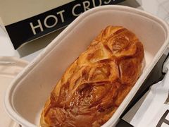 -HOT CRUSH趁热集合·现烤面包(环球港店)