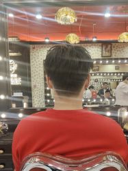 -东方先生国潮男士理发馆