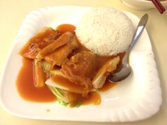 洋蔥茄汁豬扒飯-永盈茶餐厅(中山四路店)