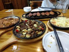 -老东镇啤酒屋海鲜加工·蒸汽海鲜·海鲜烧烤(台东店)