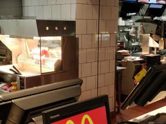 -麦当劳(水坑尾街店)