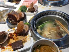 -龍歌自助小火锅(市南金茂湾店)