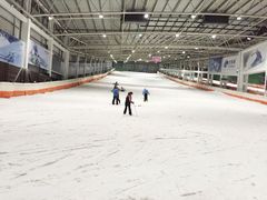 iphone_upload_pic-乔波室内滑雪场