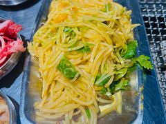 -马路牙子烧烤音乐酒馆(望京店)