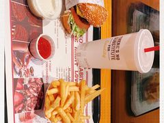-The Habit Burger Grill 哈比特汉堡(复兴soho店)