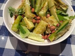 -雪熊哈尔滨烧烤·精酿啤酒·砂锅(中央胜境店)