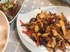 -小厨子私房菜·云南美食店