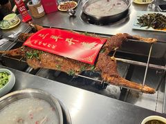 -冰冰龙虾·江湖菜·花园江景餐厅