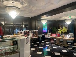 -鼎极摄影(世纪金源店)