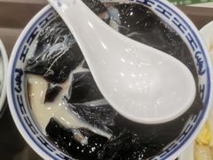 -捷信牛奶甜品世家(学府店)