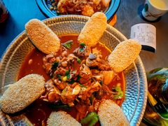 -江宴渔村·鱼鲜土菜(紫荆广场店)