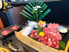 -铭牛烧肉·和牛海鲜自助(高新月牙湖店)