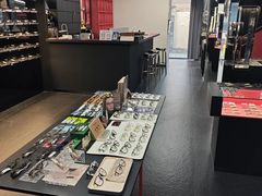 -肆兮眼镜·蔡司·徕卡战略合作店(大坪店)