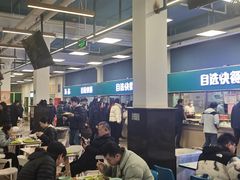 -同济大学本部学苑饮食广场