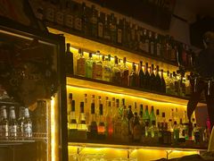 -Mx.cocktail bar