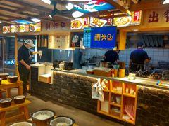 大堂-呷佬·长沙手工米粉(金沙江路店)