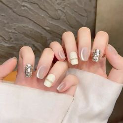 -悦指间美甲美睫