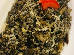 鱿鱼汁海鲜烩饭-BISTROFIORE美伊娜(伊犁南路店)