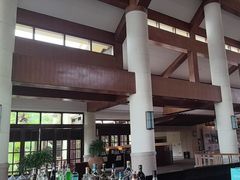 -亚龙湾喜来登·美景台大堂吧