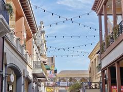 -王府井奥莱临潼小镇(临潼店)