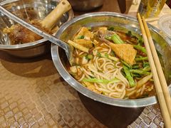 -柳州肥姨妈大骨螺蛳粉(万达中心店)