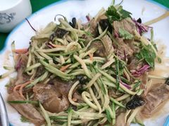 -一口猪海鲜浑锅·东北家常菜