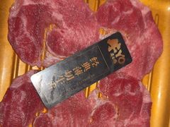 -牛YO寿喜烧·铁板烧和牛火锅自助(市府恒隆店)