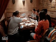 -老牌坊云南鱼豆花火锅(爱建店)