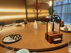 -荷风细雨·中国茶宴(世纪大道店)