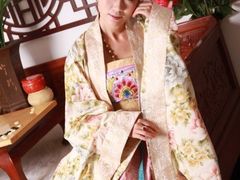 -九月鹰飞汉服摄影工作室