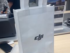 -DJI大疆(深圳华强北曼哈授权体验店)