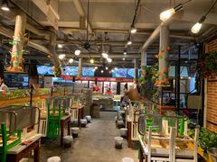 大堂-钢管厂歆瑞源油卤串串香(春熙路太古里店)