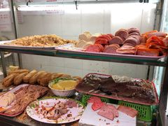 -Bánh Mì Huynh Hoa