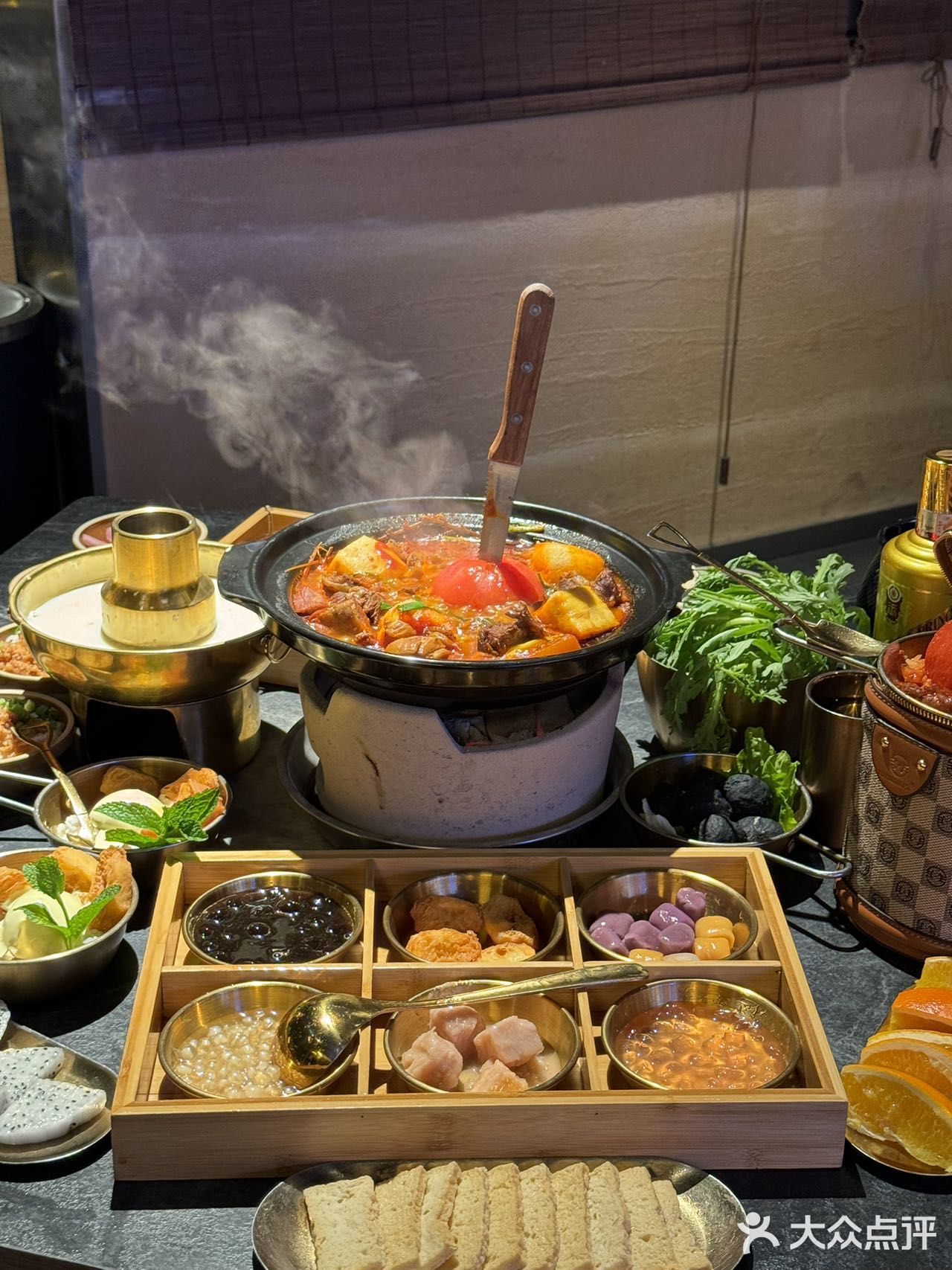 诚品书店生意超火的网红火锅店✔