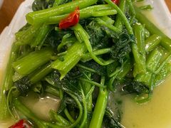 -石磨豆花家常菜·牦牛排土火锅