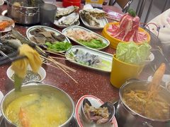 -四囍码头海鲜烧烤自助火锅(外滩南京东路悦荟广场店)
