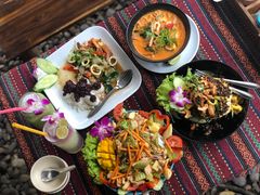 -Tikky Cafe