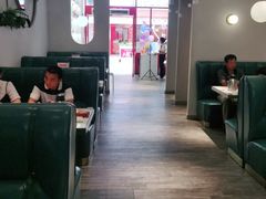 大堂-杯子红牛排(创意产业园店)