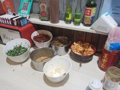自助调料区-杨姨老益阳麻辣烫(林科大店)