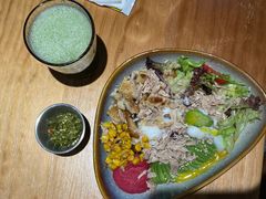 -POKEE VIA&Brunch·维娅(重庆来福士店)