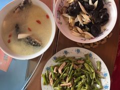 -鲸育宝宝月嫂(徐汇店)
