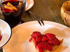 草莓塔-羽深肉铺 Steak & Wine