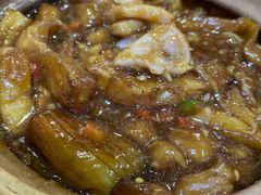 咸鱼鸡粒茄子煲-熠盛粤味(永康路店)