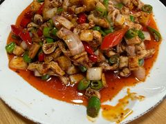 -大众跷脚牛肉馆·非遗传承单位(峨眉山店)