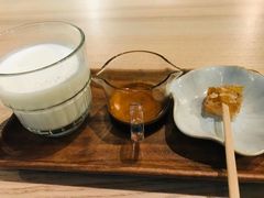 -默迹咖啡馆