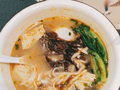 -丽丽三鲜螺蛳粉(田林路店)