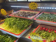 -快乐老家三鲜饺子东北菜(南六中路店)